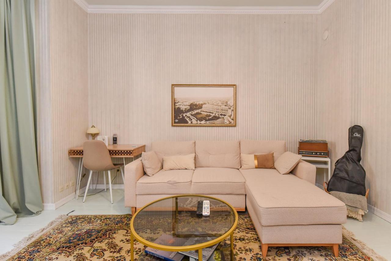 Spacious Vintage 2br, 2bath By Flat Mаnager