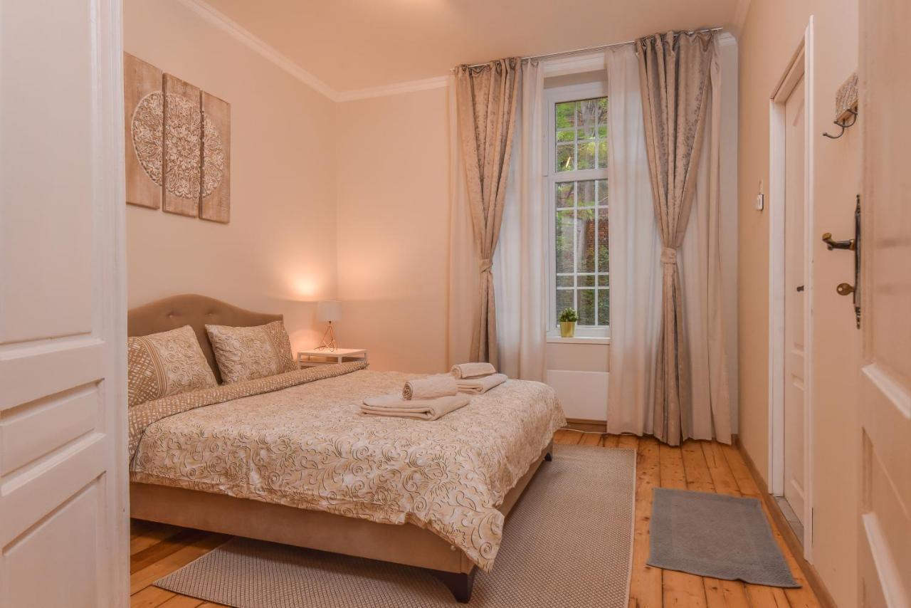 Spacious Vintage 2br, 2bath By Flat Mаnager Apartament Sofia